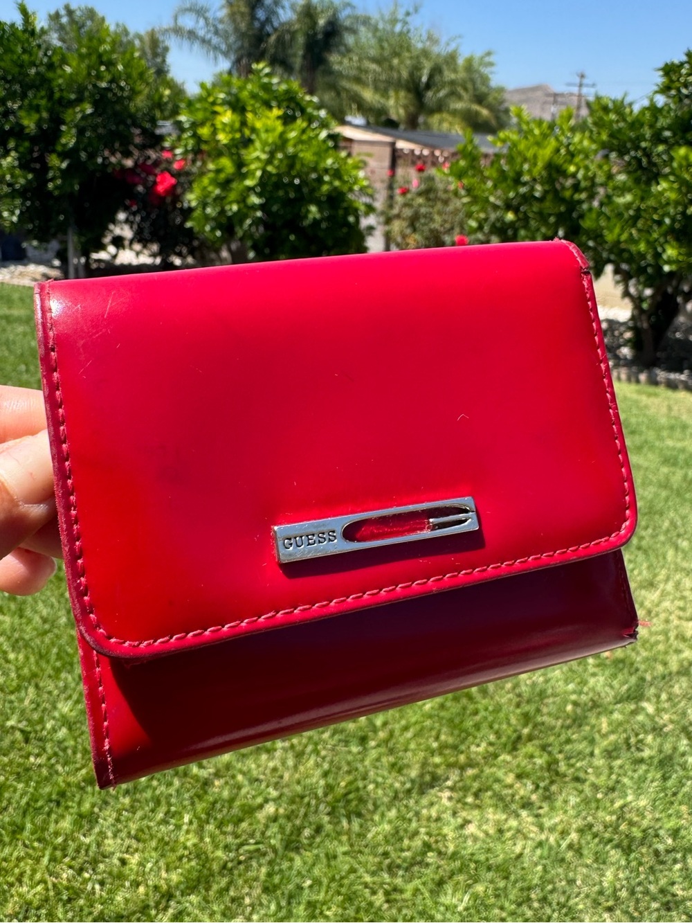 Vintage GUESS Patent Glossy Red Trifold Small Women’s Y2K Wallet Logo Plaque